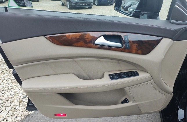 Mercedes-Benz CLS cena 92900 przebieg: 286259, rok produkcji 2014 z Częstochowa małe 529